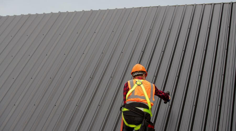 Professional metal roof installation services in Tunas, MO